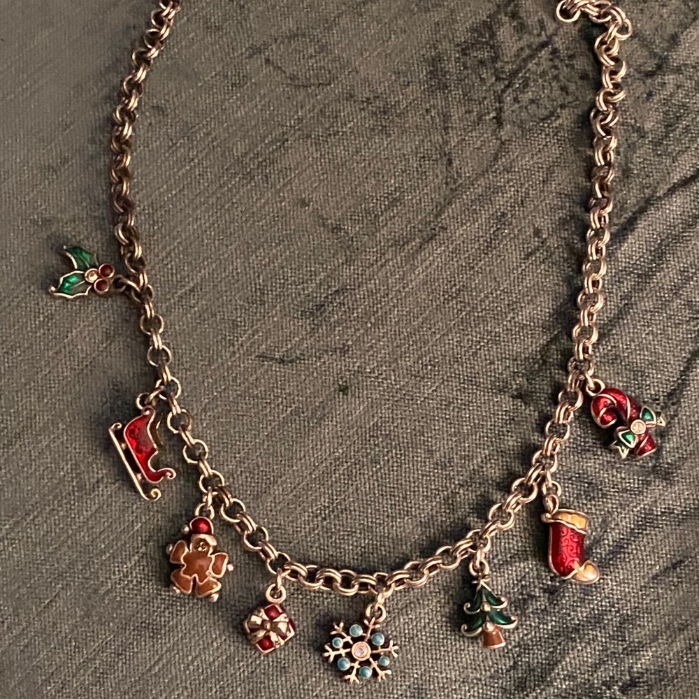 Betsey JOHNSON charm necklace